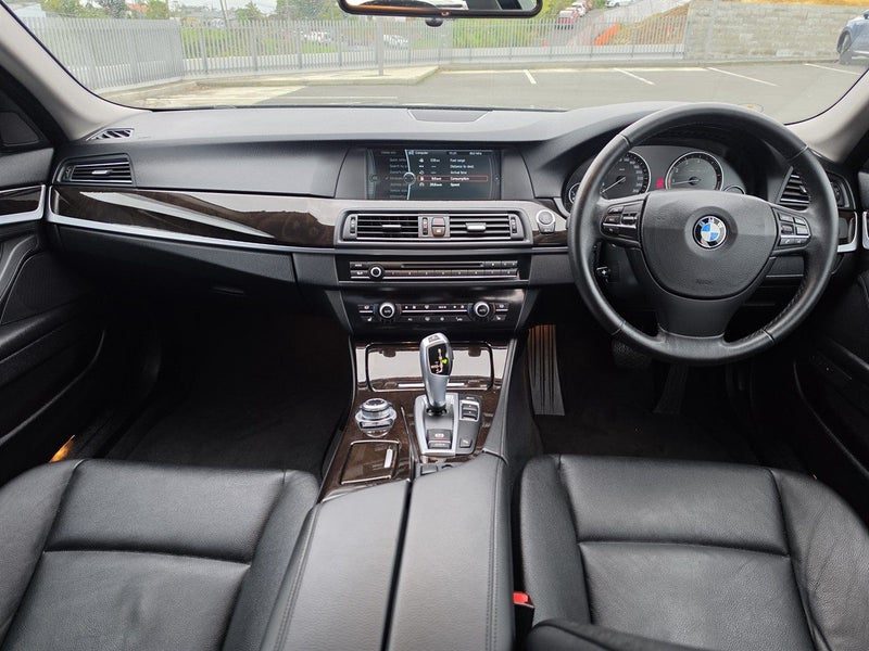 2012 BMW 523i F10 NEW SHAPE / 20INCH WHEELS, photo 3