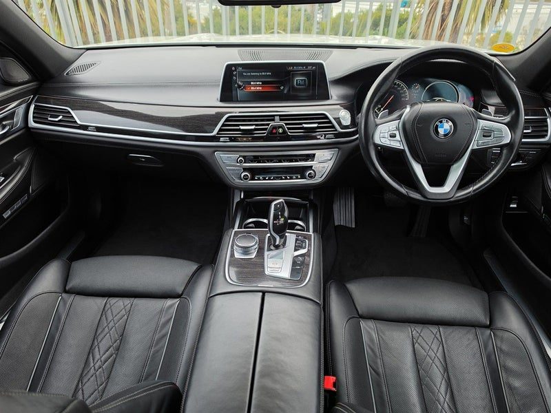 2016 BMW 750i G11 / MSPORT / 4.4P V8 TWIN TURBO, photo 3