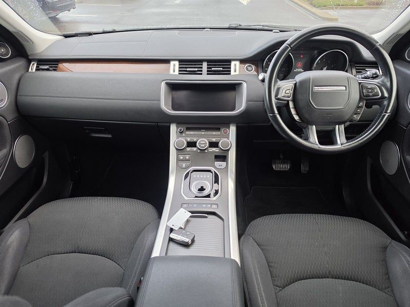 2017 Land Rover Range Rover Evoque SE, photo 3