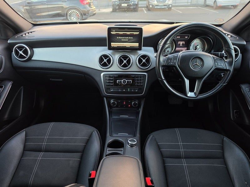 2015 Mercedes-Benz GLA 180, photo 3