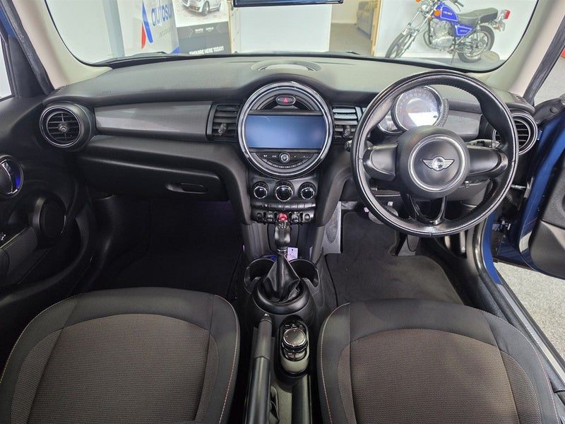 2017 MINI Cooper D / 5 DOOR NEW SHAPE, photo 3