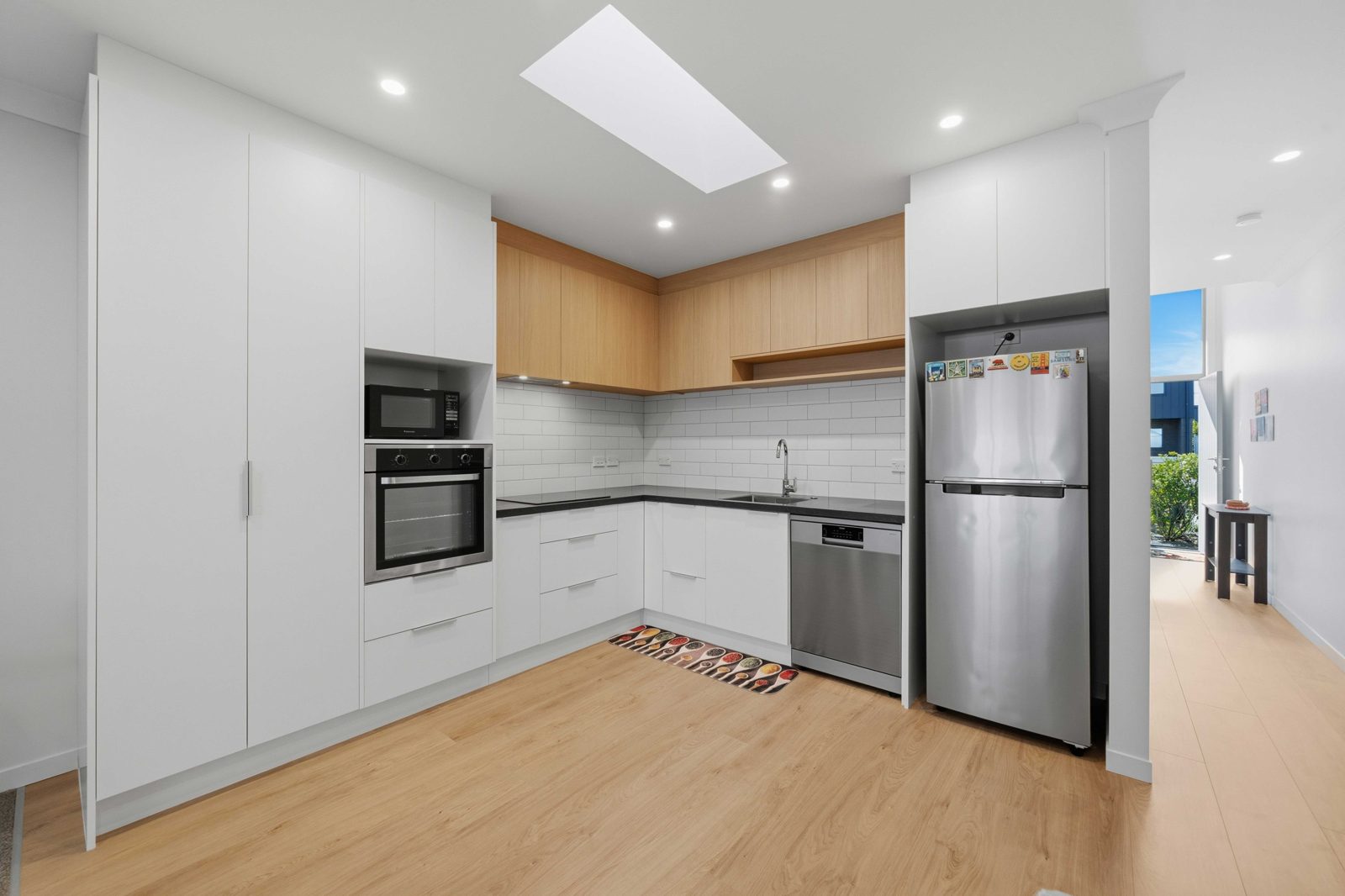 18 Orona Place, Takanini, photo 4