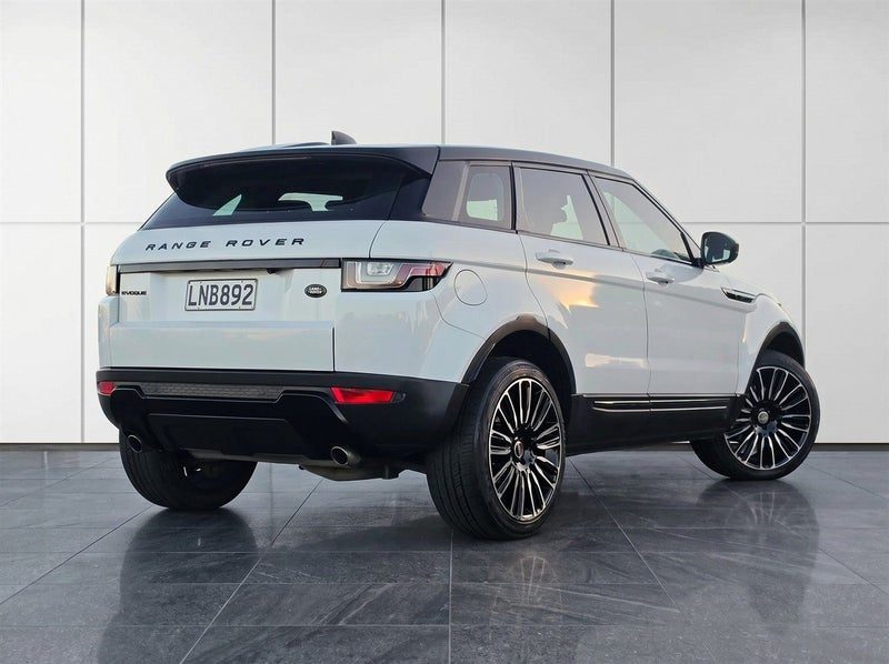 2017 Land Rover Range Rover Evoque TD4 / SE TECH, photo 2