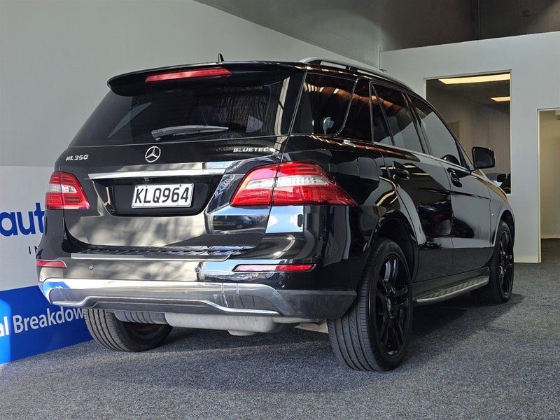 2012 Mercedes-Benz ML 350, photo 2