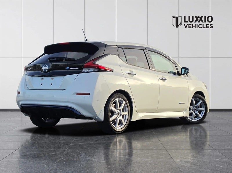 2017 Nissan Leaf 40 KWH, photo 2