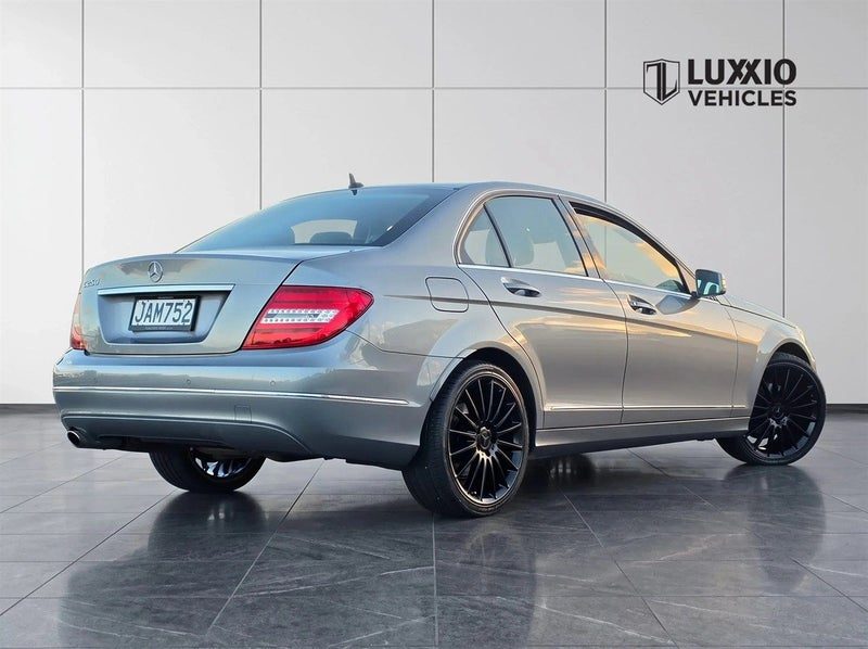 2012 Mercedes-Benz C 250 C250 CGI AVANGARDE, photo 2