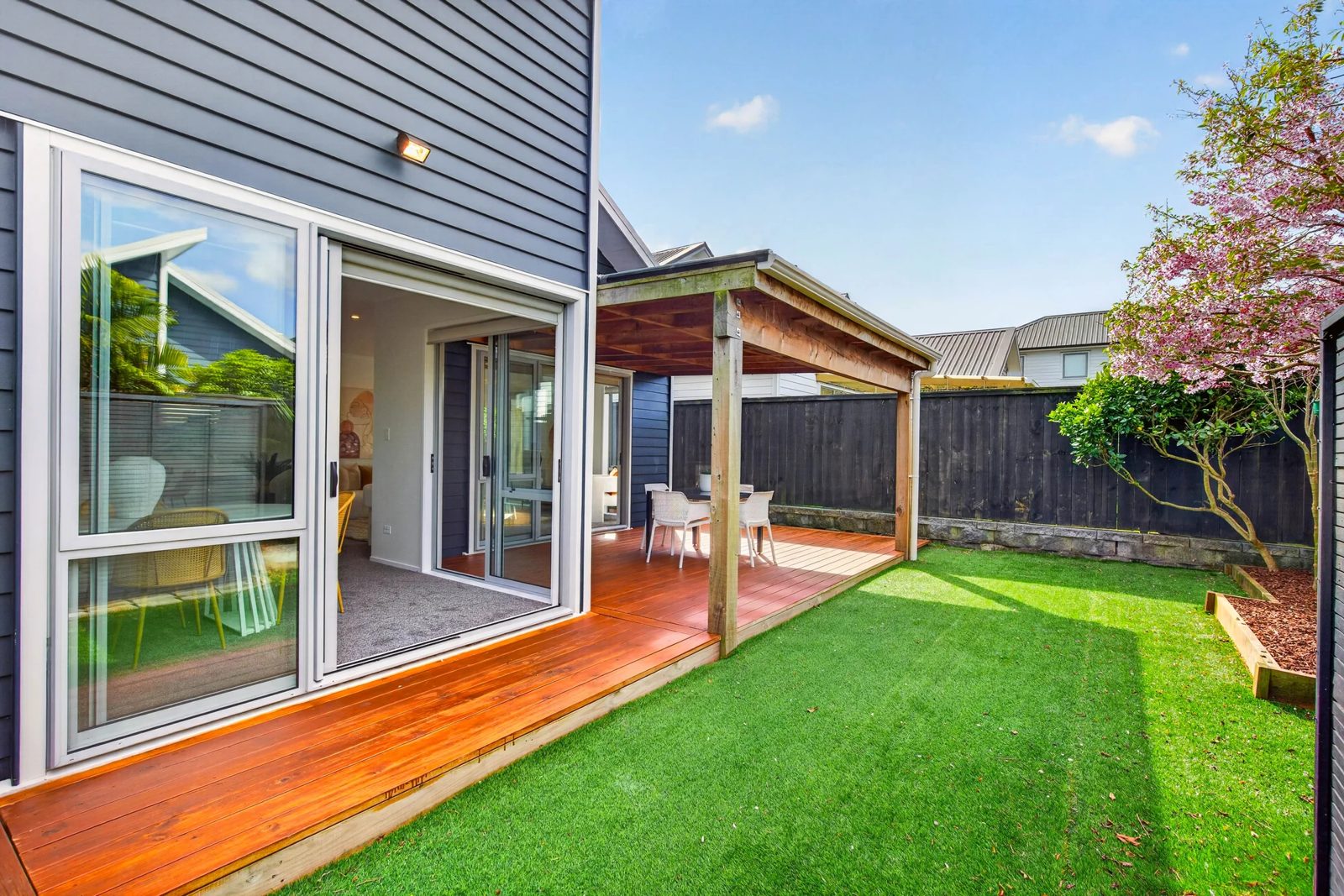 8 Poaka Road, Hobsonville, photo 6