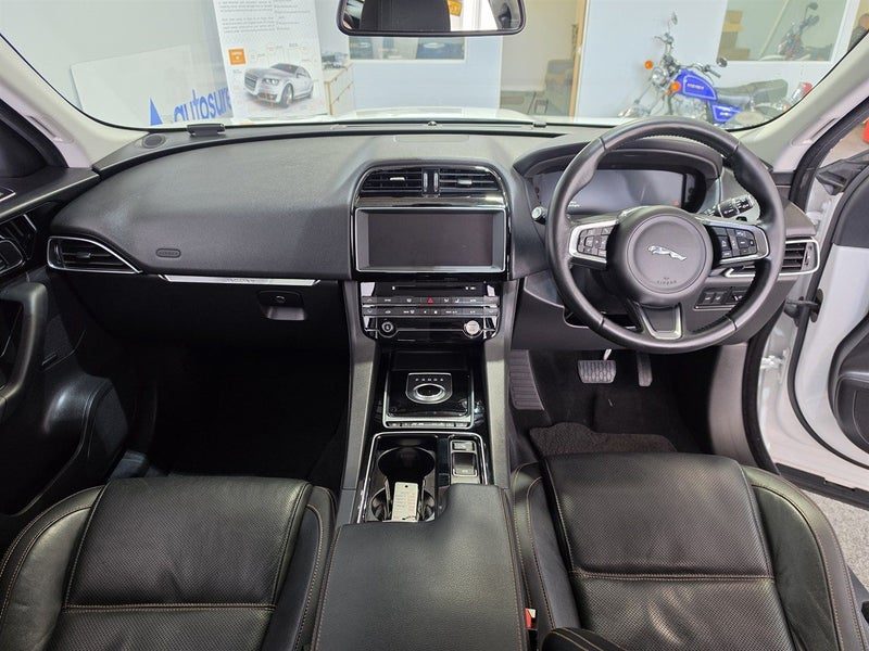 2019 Jaguar F-PACE 20d / 4WD / PRESTIGE, photo 3