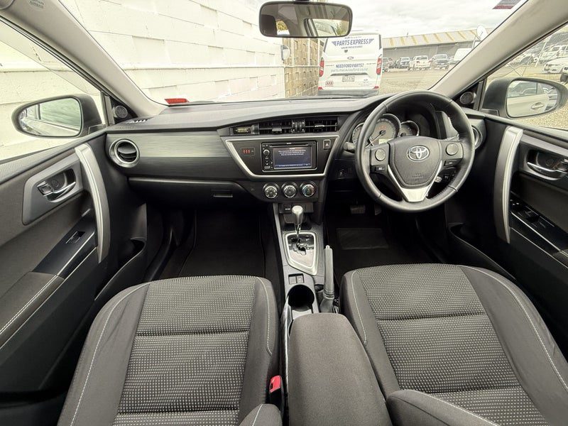 2013 Toyota Corolla GLX 1.8P HATCH CV, photo 3