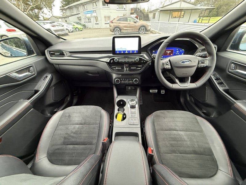 2023 Ford Escape ST-LINE X PHEV, photo 3