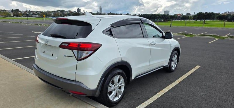 2017 Honda Vezel HYBRID X, photo 3