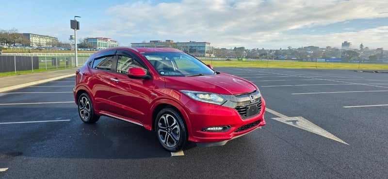 2017 Honda Vezel HYBRID Z GRADE 4.5, main photo