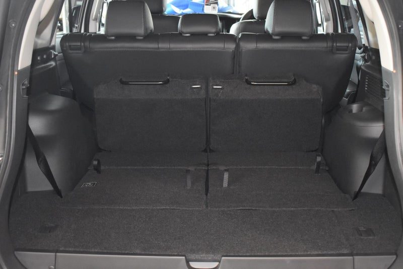 2026 Mitsubishi Pajero Sport VRX 7 Seater, photo 3