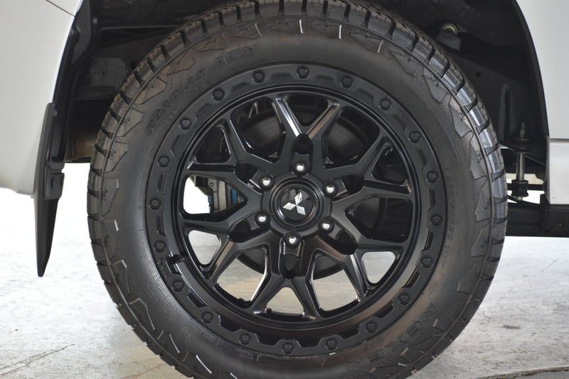 2026 Mitsubishi Pajero Sport VRX 7 Seat 8Sp Auto, photo 3