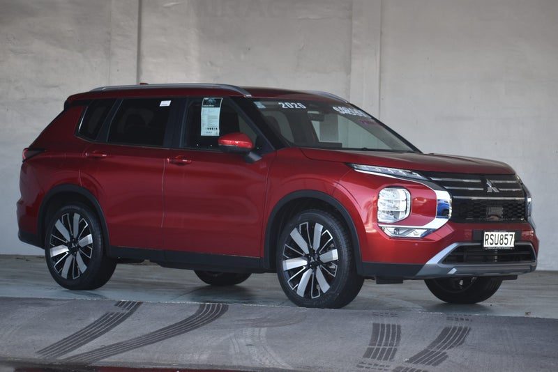 2026 Mitsubishi Outlander XLS 7 Seater, main photo