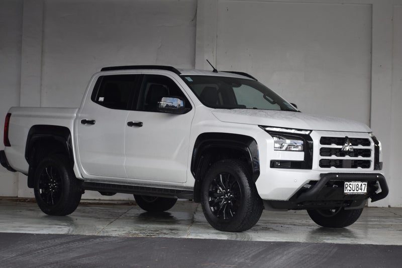 2026 Mitsubishi Triton Dc VRX 4WD 6At