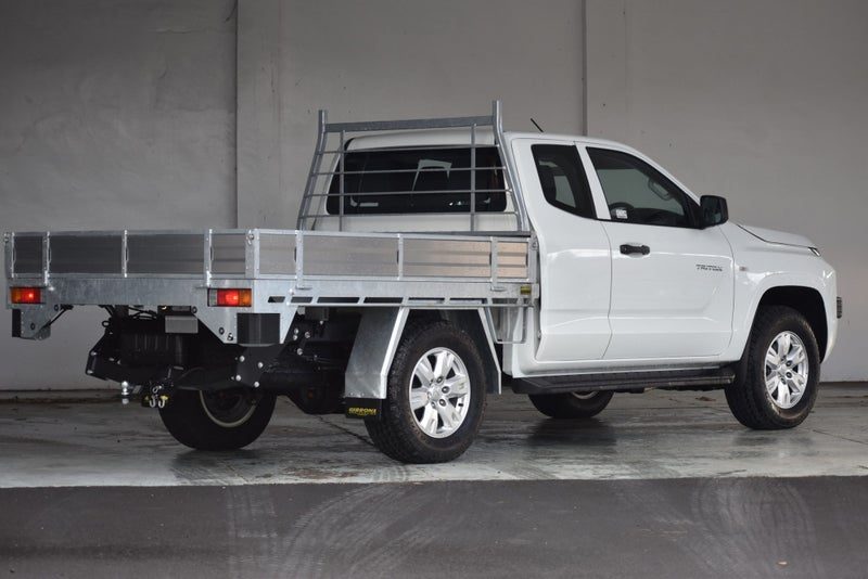 2026 Mitsubishi Triton CC GLX 4WD Flat Deck 6At, photo 3