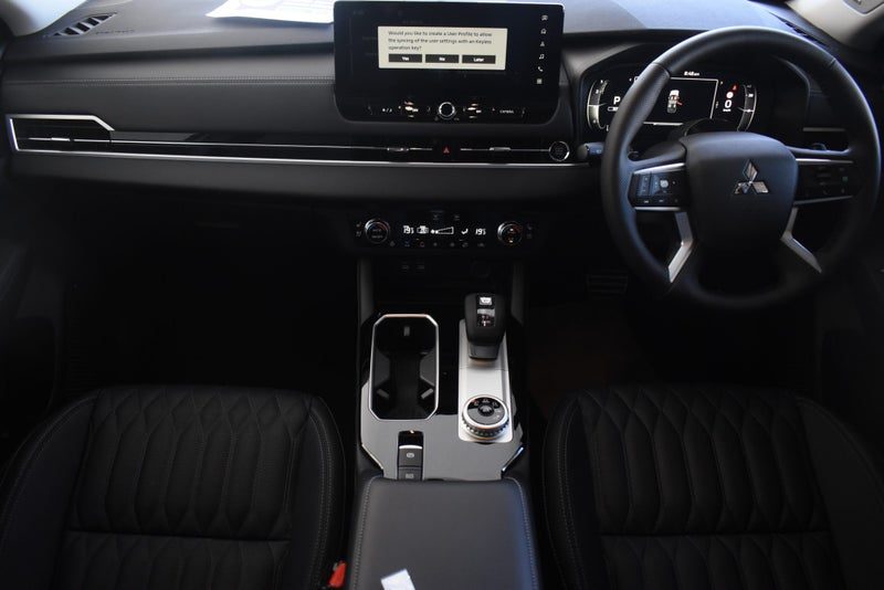 2026 Mitsubishi Outlander VRX 7 Seater, photo 3