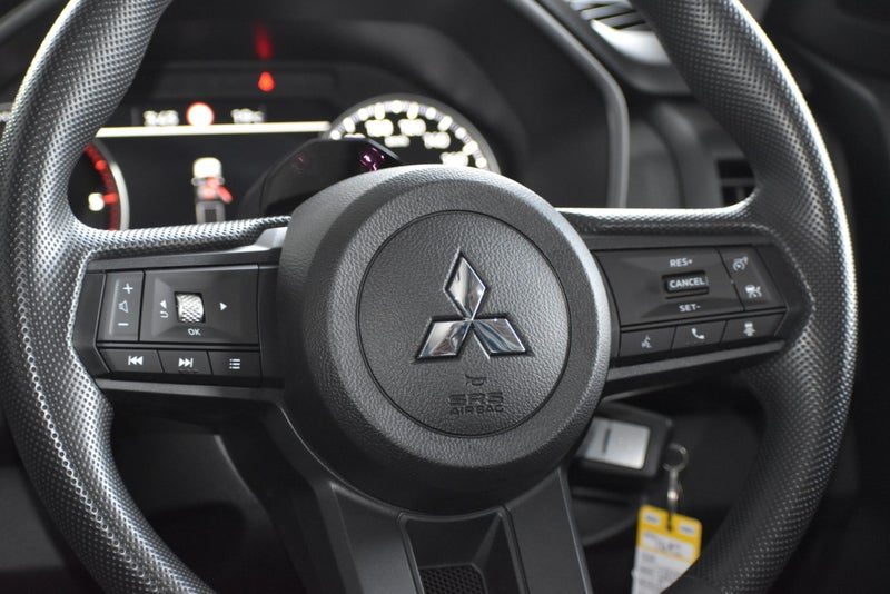 2026 Mitsubishi Triton D-Cab GLX 6At 2WD Auto, photo 2