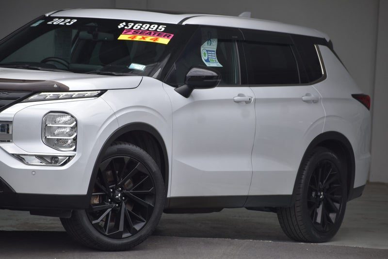 2023 Mitsubishi Outlander Sport 7 Seater, photo 3