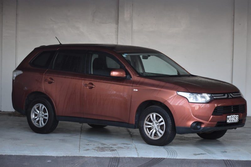 2013 Mitsubishi Outlander LS 5 Seater Auto, main photo
