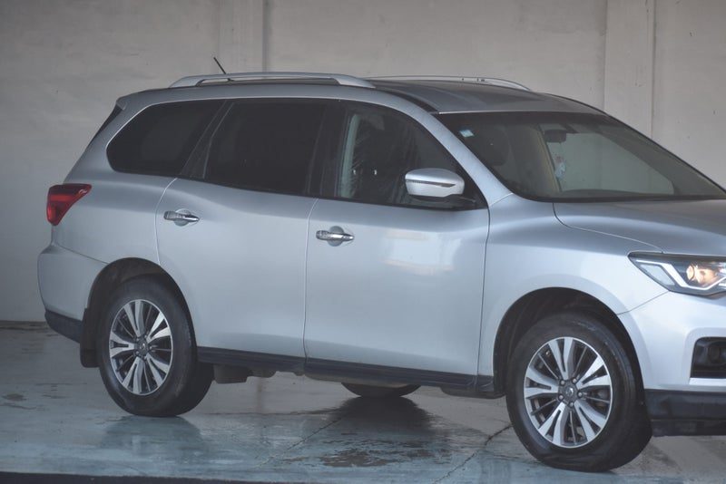 2018 Nissan Pathfinder ST 7 Seat Auto, photo 3