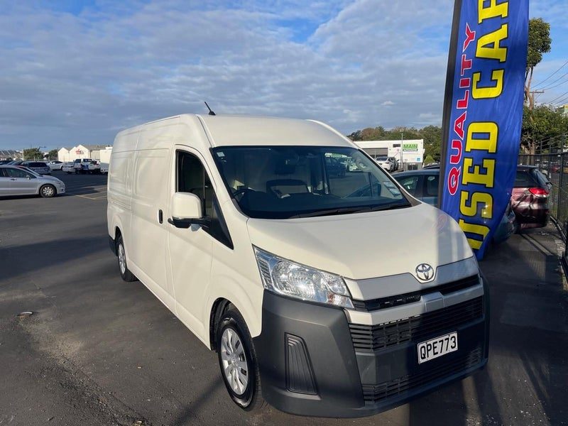 2020 Toyota Hiace ZX PVN 2.8DT/6AT, photo 3