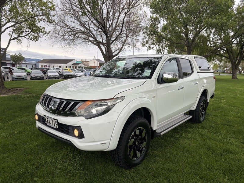 2016 Mitsubishi Triton GLXR, photo 3