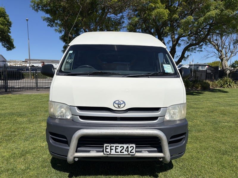2007 Toyota Hiace ZX RWD 3.0TD Manual Van, photo 2