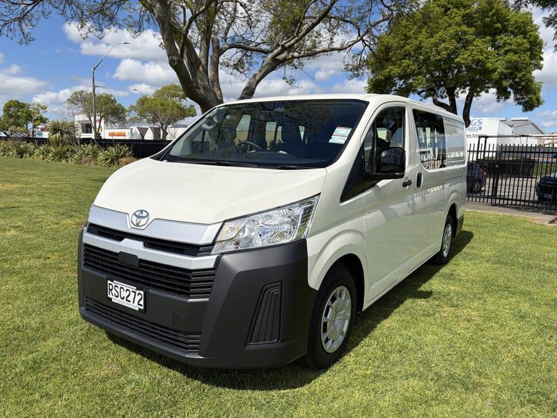 2026 Toyota Hiace ZR 2.8DT Autoamtic RWD Van, photo 3
