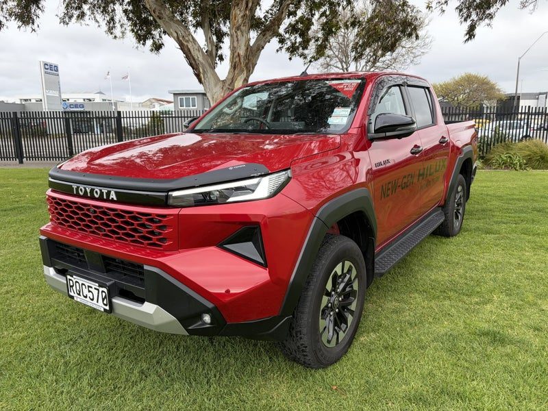 2026 Toyota Hilux SR 5 Limited, photo 3