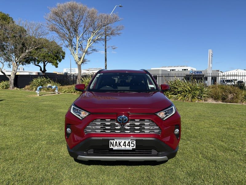 2020 Toyota RAV4 Limited, photo 2