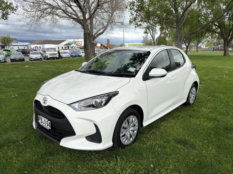 2022 Toyota Yaris GX 1.5P CVT FWD Automatic Hatch, photo 3