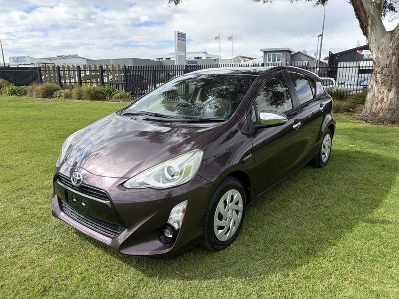 2017 Toyota Aqua G, photo 3