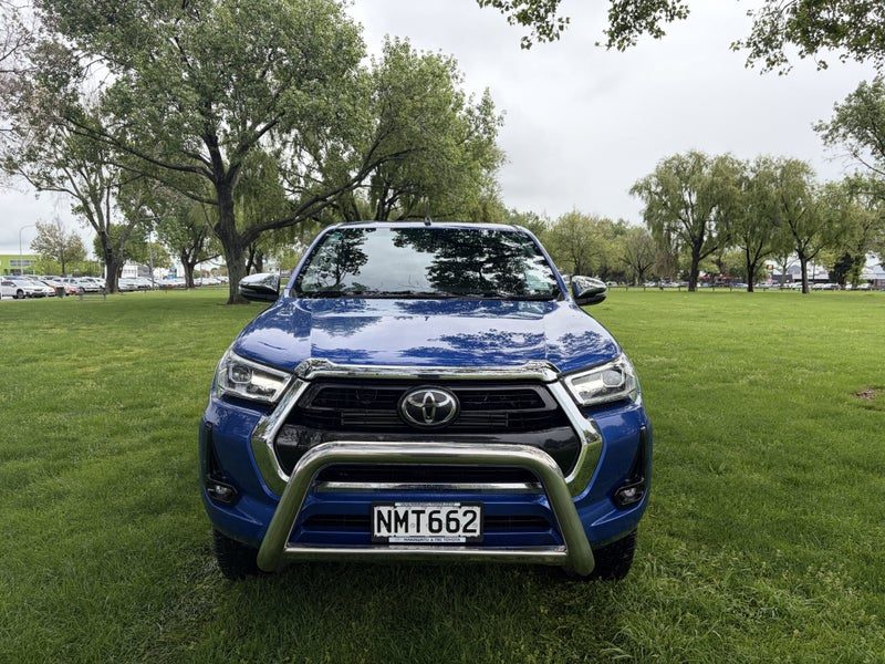 2021 Toyota Hilux SR5, photo 2