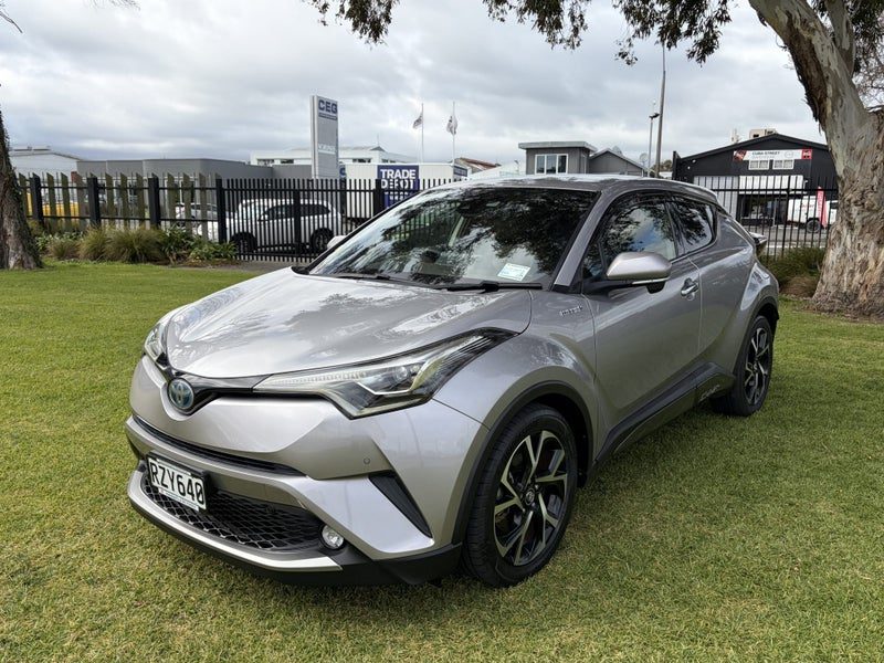 2017 Toyota C-HR G, photo 3