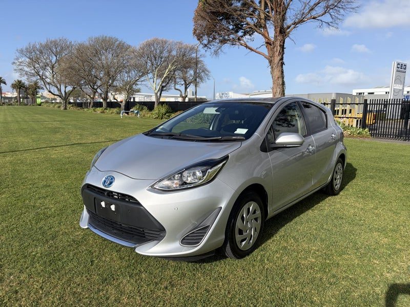 2020 Toyota Aqua 1.5 Hybrid S Style Black Hatch, photo 3