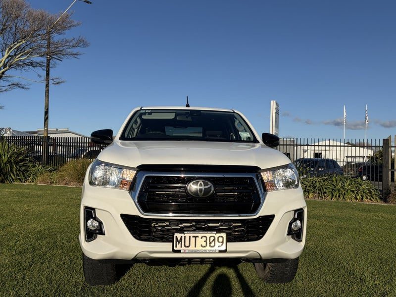 2020 Toyota Hilux SR, photo 2