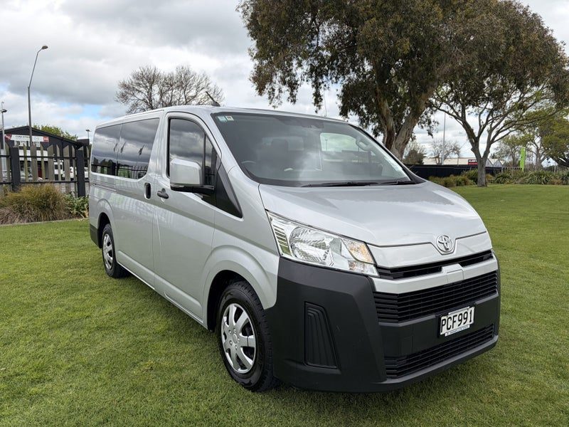2022 Toyota Hiace ZR 2.8DT Manual RWD Van