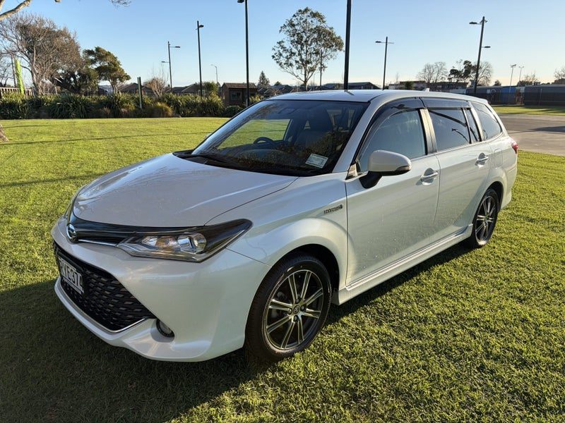 2017 Toyota Corolla Fielder, photo 3