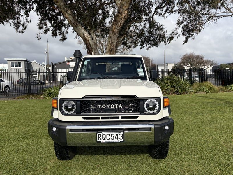 2026 Toyota Land Cruiser LX, photo 2