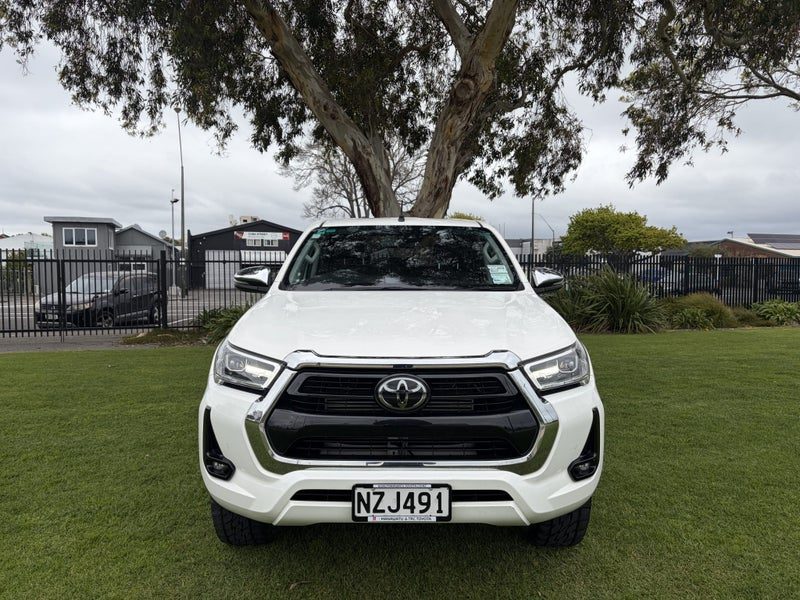 2022 Toyota Hilux SR5, photo 2