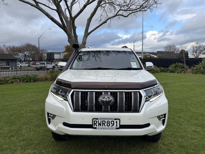 2018 Toyota Land Cruiser Prado VX Limited, photo 2