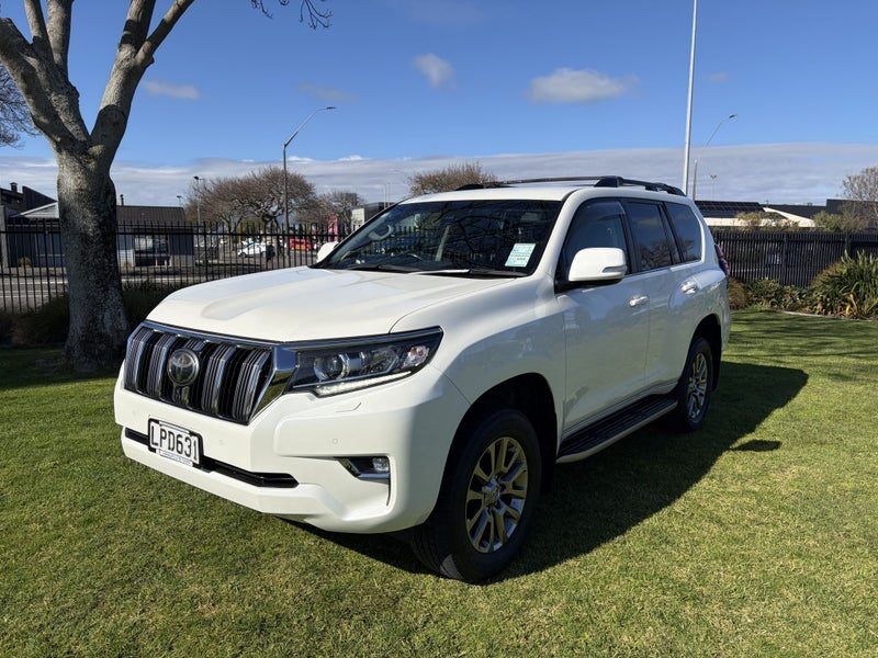 2018 Toyota Land Cruiser Prado VX, photo 3