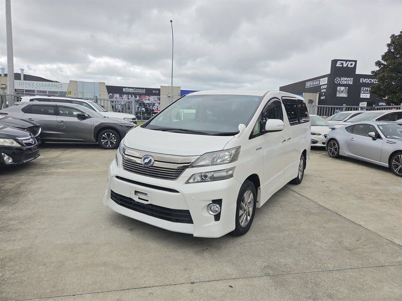 2013 Toyota Vellfire ZR