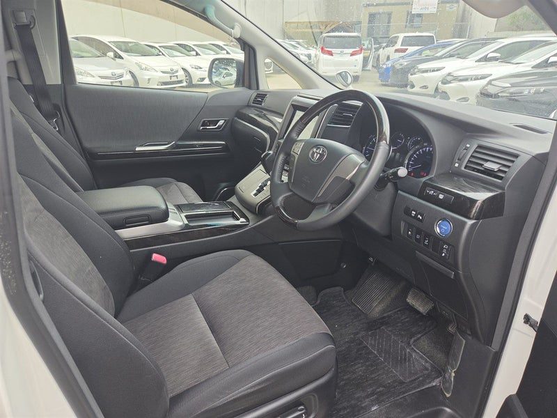2013 Toyota Vellfire ZR, photo 3