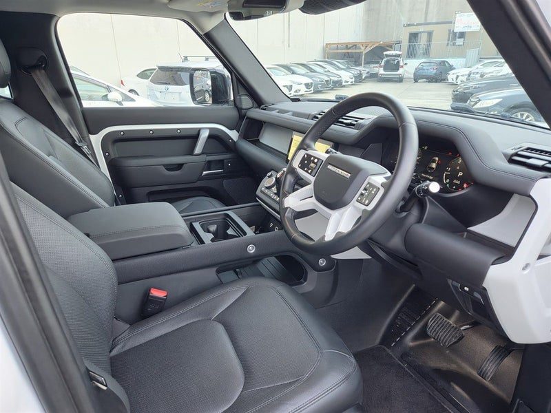 2024 Land Rover Defender D300, photo 3
