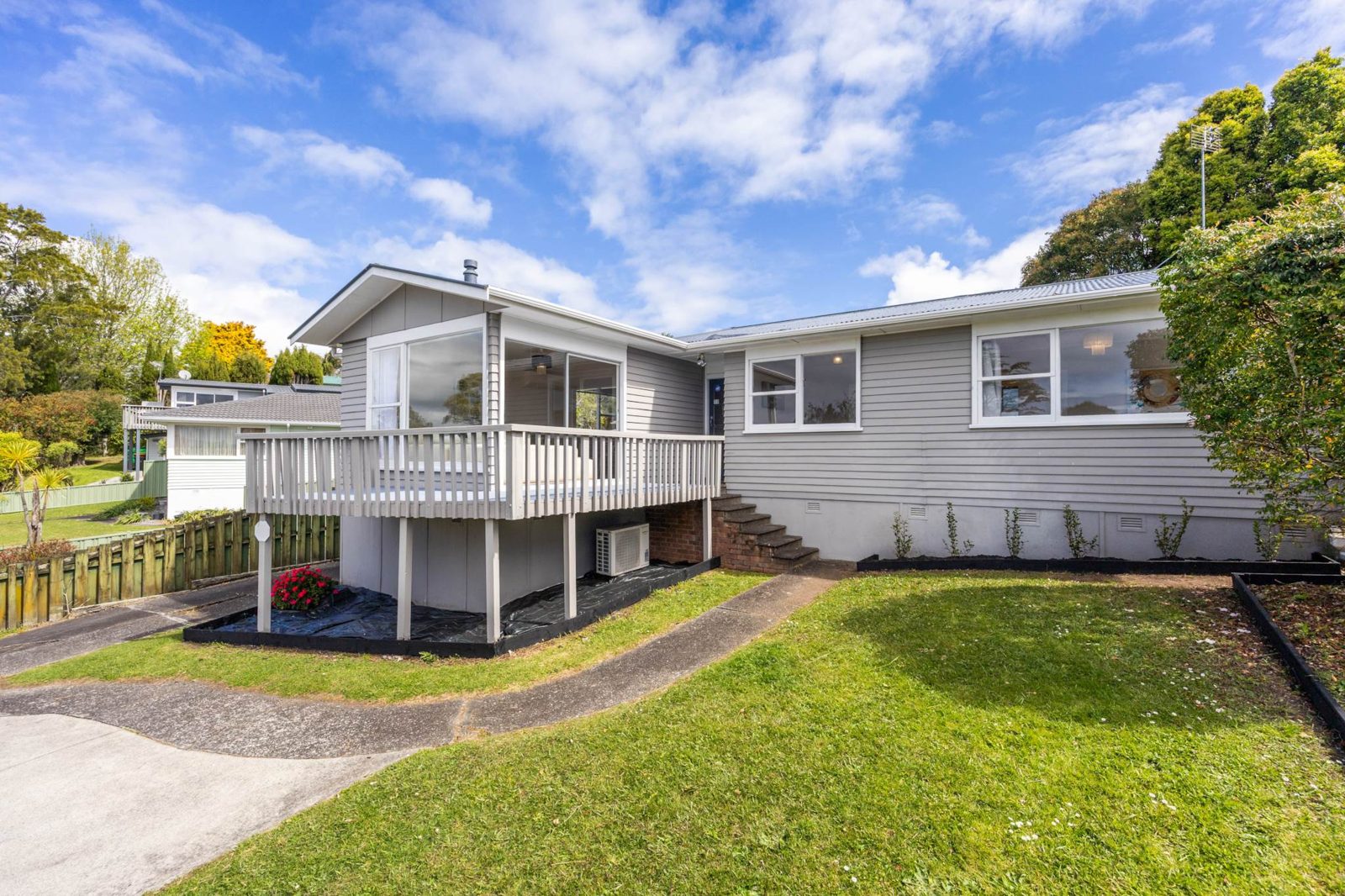 11 Rosalind Road, Glenfield, photo 2