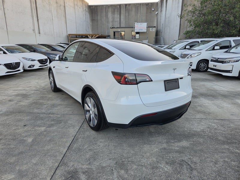 2024 Tesla Model Y Rear Wheel Drive, photo 3