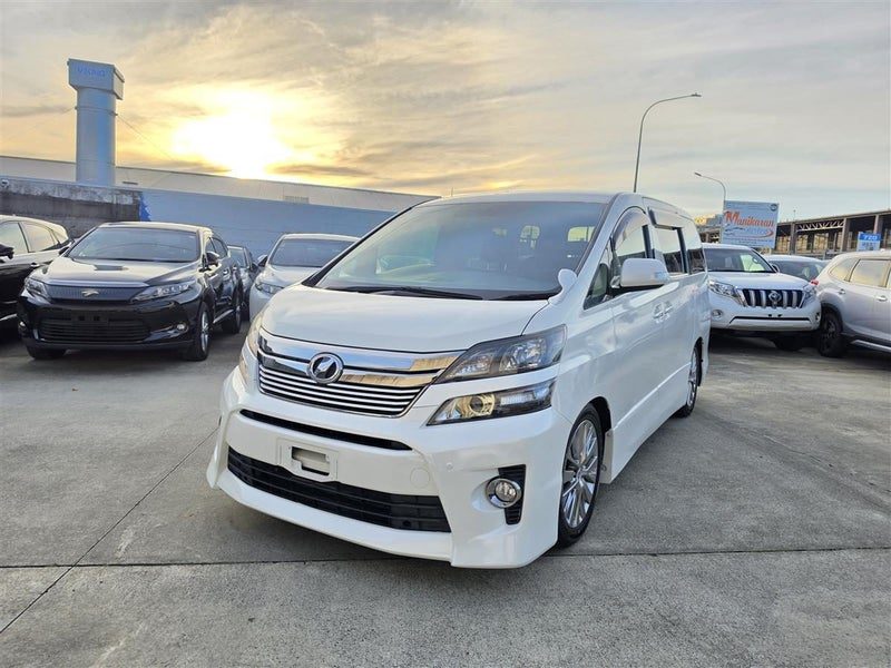 2013 Toyota Vellfire Z